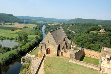 Fototapeta na wymiar Dordogne z zamku beynac z kaplicy