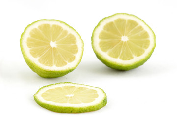 Fototapeta na wymiar tranche de citron