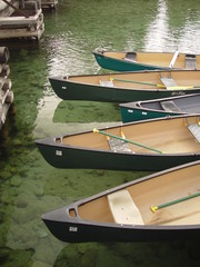 canoes on jenny lake