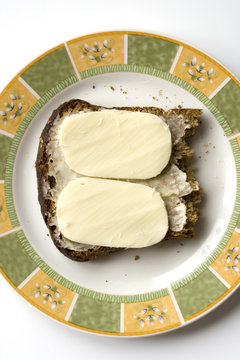 muzarella open sandwich