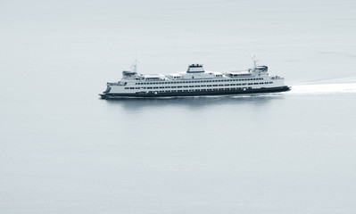 Obraz na płótnie Canvas ferry boat