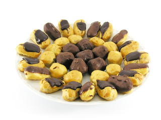 choux au chocolat et à la crème