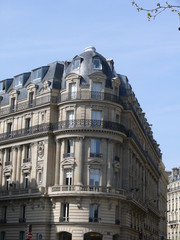 Fototapeta na wymiar Elewacja paryski