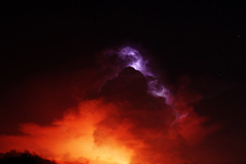 Fototapeta na wymiar Burza wulkanicznego
