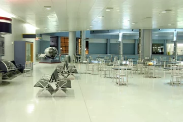 Cercles muraux Aéroport airport waiting area