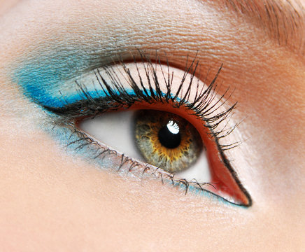 green eye with blue eyeshadows