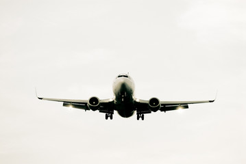 avion à l'atterrissage