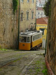 tranvia en lisboa