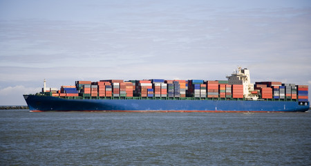 cargo ship 4
