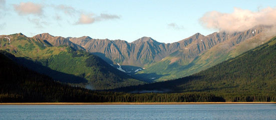 mountains near turnagain arm in alaska