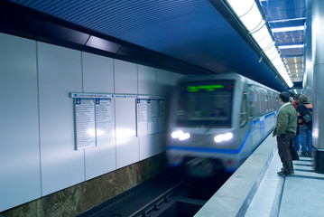 moscow metro passengers