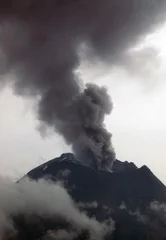 Papier Peint photo Lavable Volcan Volcan Tungurahua