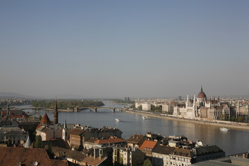 Fototapeta na wymiar budapest - panorama dal monte gellert