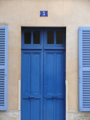 porte bleue 3 verticale.