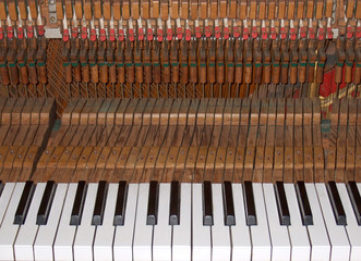 inside the piano