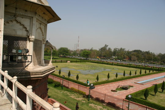 red fort gardens