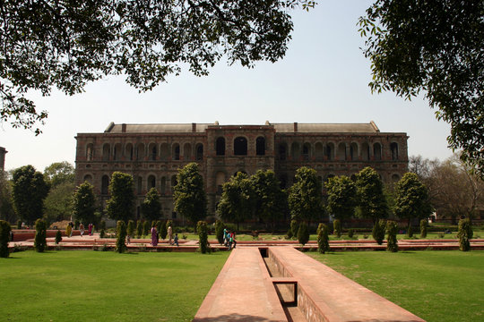 red fort delhi gardens