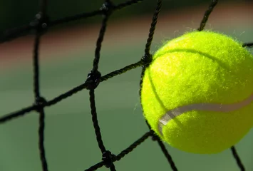 Zelfklevend Fotobehang tennis balls on court © Michael Flippo