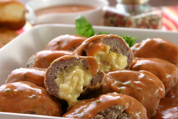 albóndigas rellenas