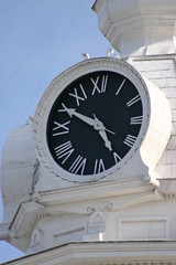 court clock 6
