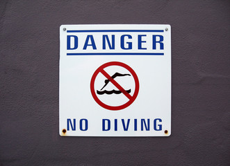 no diving sign