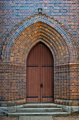Fototapeta na wymiar arched church doorway