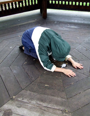 bowing in prayer