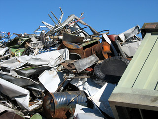 dump with metal scrap - 3081811