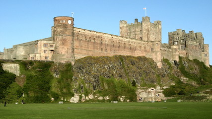 Fototapeta na wymiar bamburgh castle