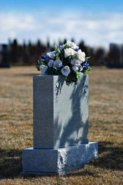 headstone marking grave