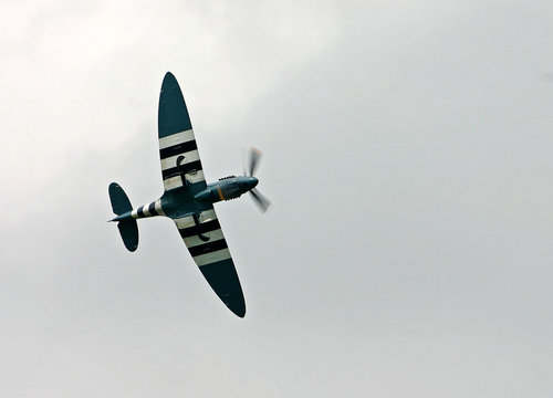 spitfire mark 18