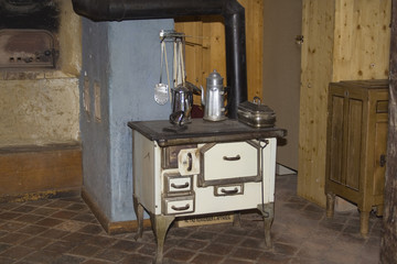 Cuisini&egrave;re ancienne.