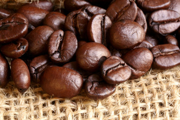 Naklejka premium coffee beans on sisal