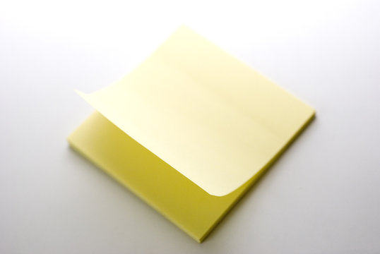 pense bete papier jaune autocollant