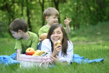 Fotobehang family picnic © matka_Wariatka