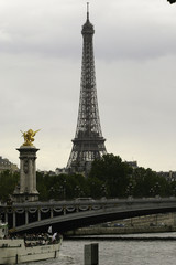 Fototapeta na wymiar eiffel tower