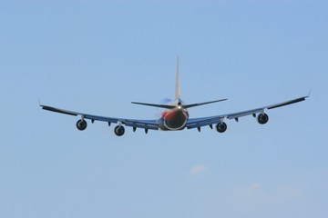 decollage boeing 747 cargo