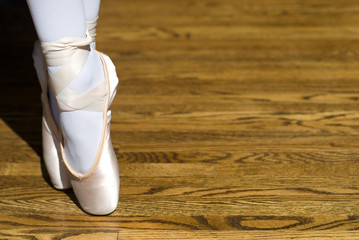 pointe shoes © Gary Blakeley