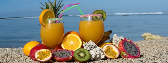Fruits Exotiques Et Cocktail Buy This Stock Photo And