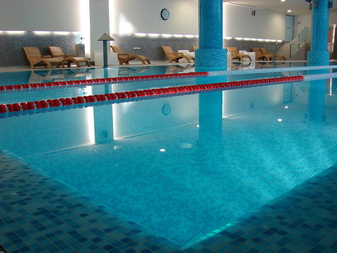 swimming-pool