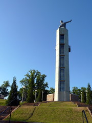 monument and blue sky