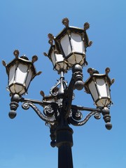 Fototapeta na wymiar old fashioned street lamp vic