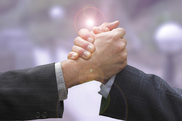 shakehands