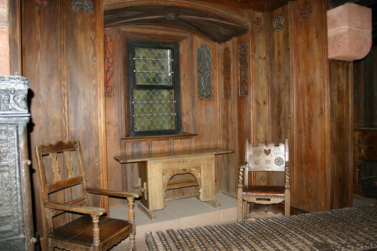 2007-05-06 alsace haut koenigsbourg mobilier