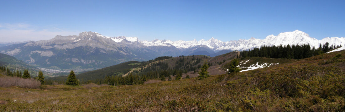 panorama fiz et mont blanc