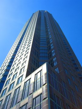 frankfurter messeturm
