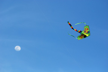 flying to the moon – kite flying