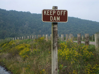 Obraz premium dam sign