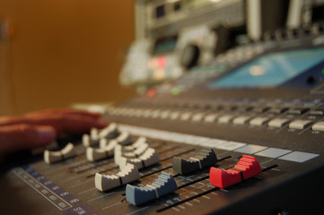 mesa de audio o sonido