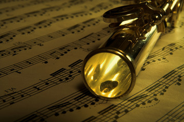 Obraz premium gold flute - music concept background